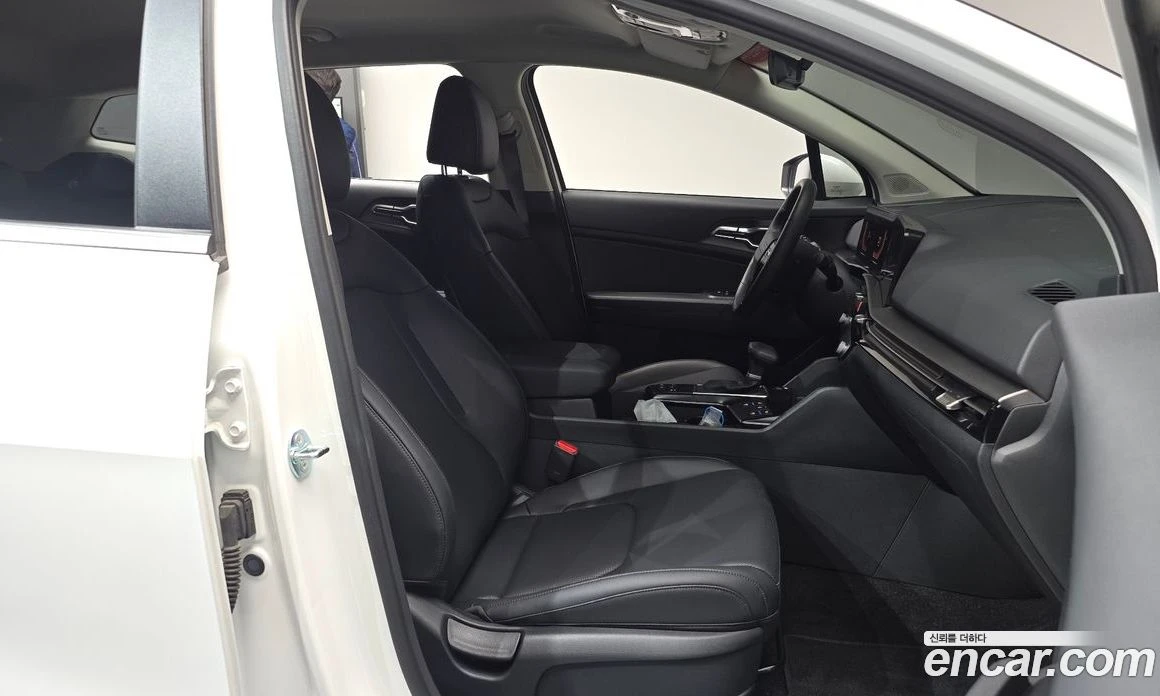Kia Sportage 1.6 Turbo Prestige * 8 471 КМ, снимка 16 - Автомобили и джипове - 55676805