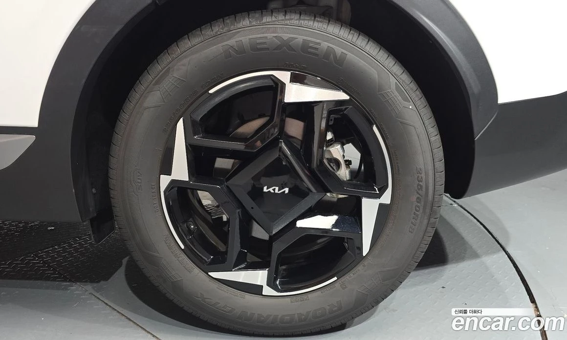 Kia Sportage 1.6 Turbo Prestige * 8 471 КМ, снимка 6 - Автомобили и джипове - 55676805