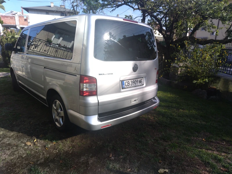 VW Multivan 2.5 TDI, снимка 4 - Бусове и автобуси - 47566880