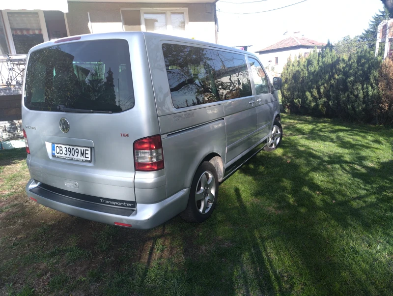 VW Multivan 2.5 TDI, снимка 3 - Бусове и автобуси - 47566880