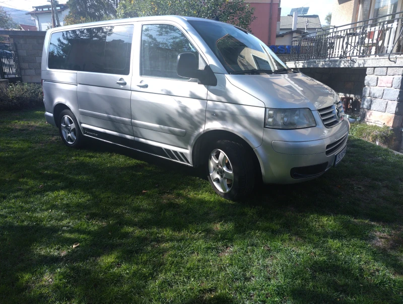 VW Multivan 2.5 TDI, снимка 1 - Бусове и автобуси - 47566880