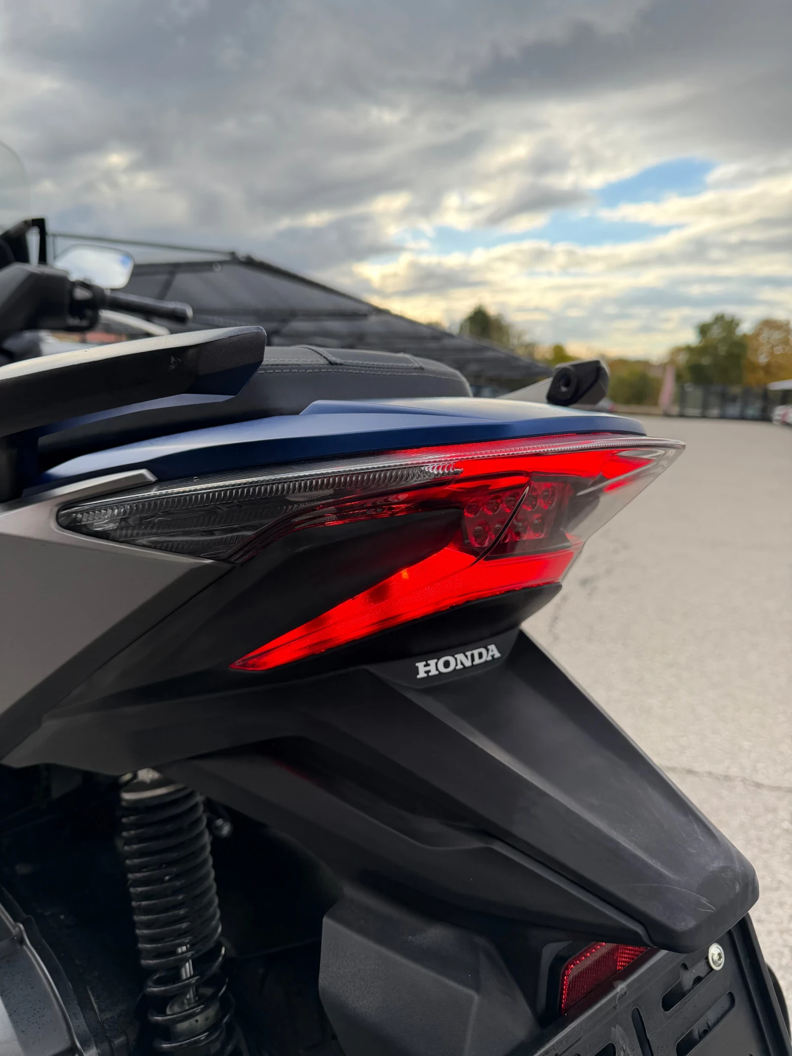 Honda Forza 125* FACELIFT* ABS* TCS* LED* 20000км, снимка 10 - Мотоциклети и мототехника - 56654305