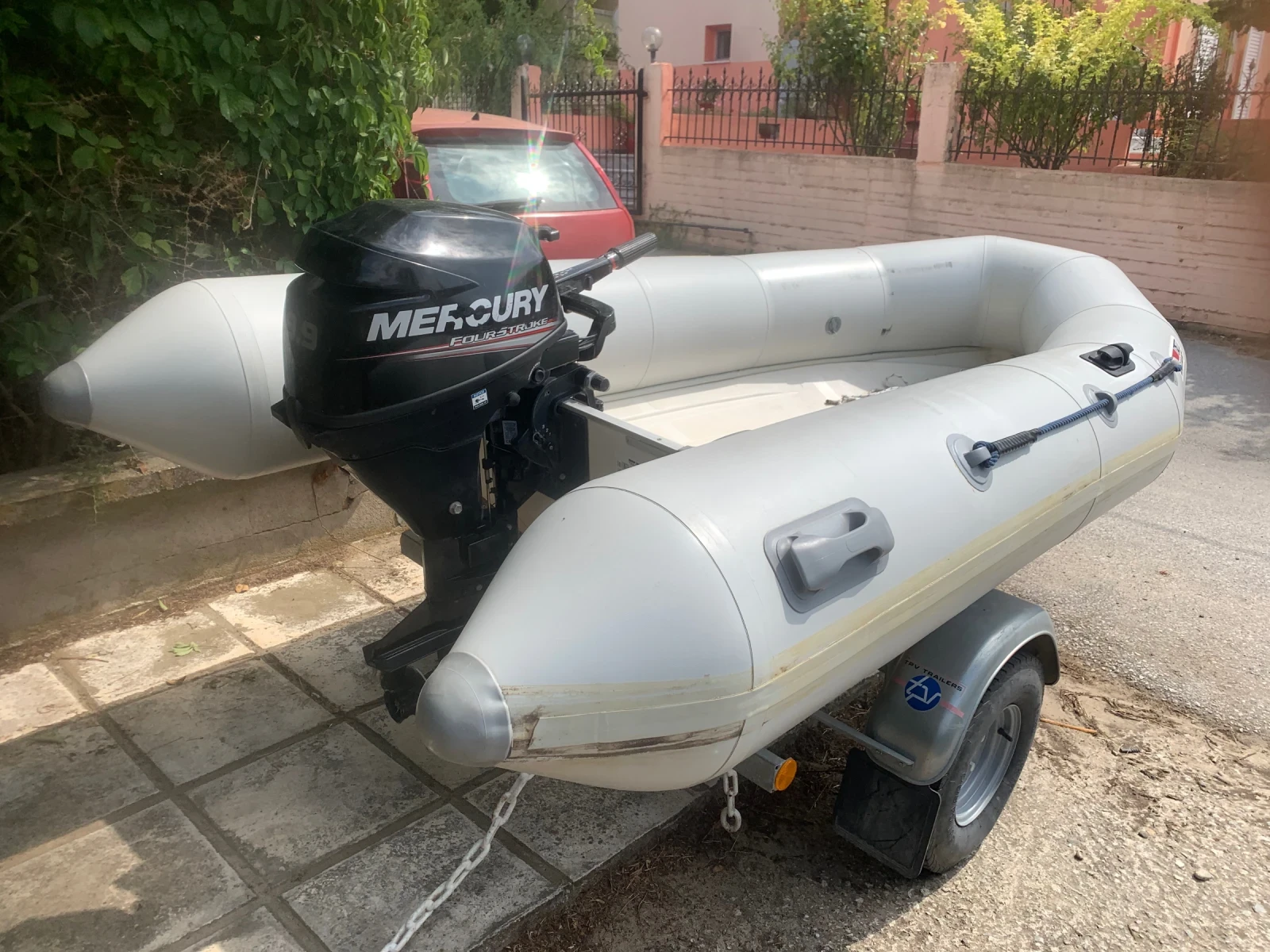 Надуваема лодка Valiant D-300 RIB - изображение 2