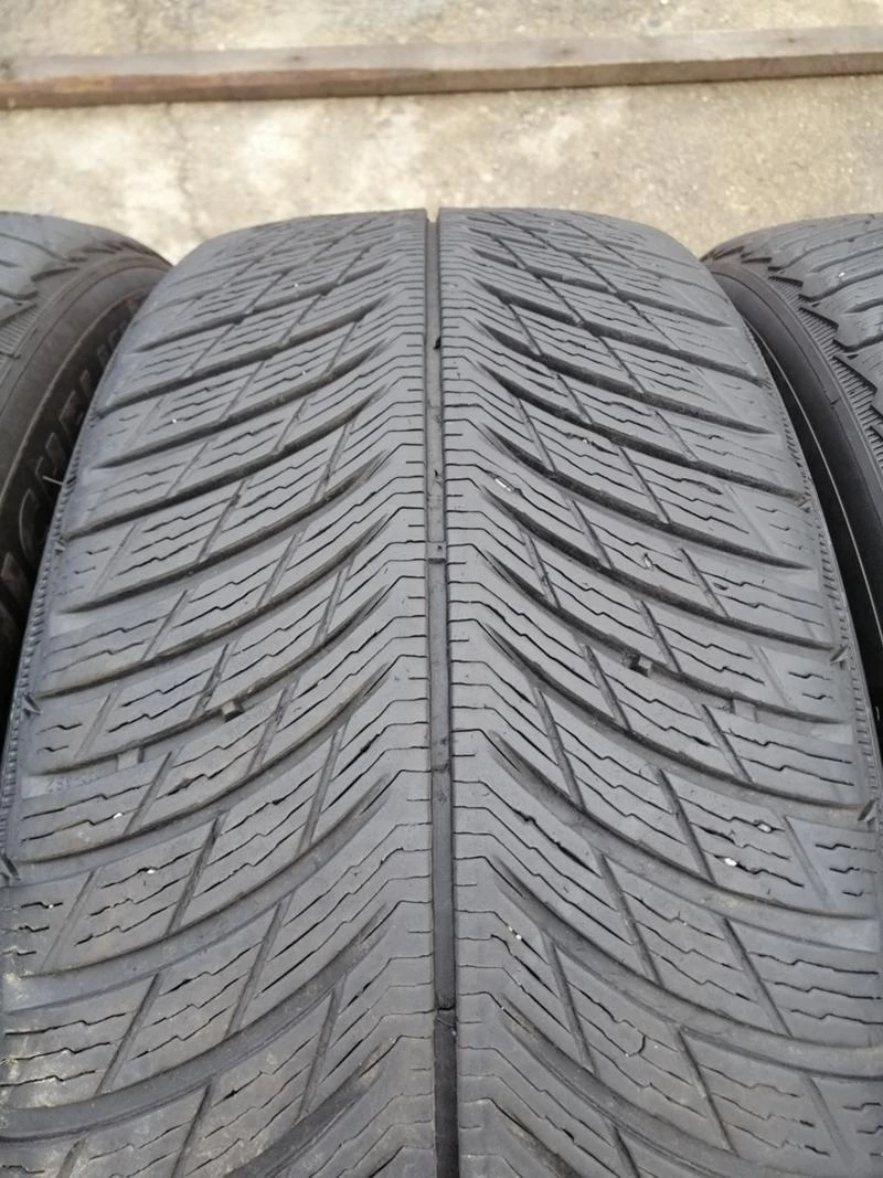 Гуми Зимни 225/55R18, снимка 4 - Гуми и джанти - 34490548