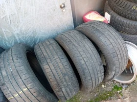 Гуми Летни 215/55R17, снимка 2 - Гуми и джанти - 40306615