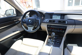 BMW 730 d 245PS FULL KeyGO Sitzklima SoftClose HuD #iCar, снимка 12 - Автомобили и джипове - 40229579
