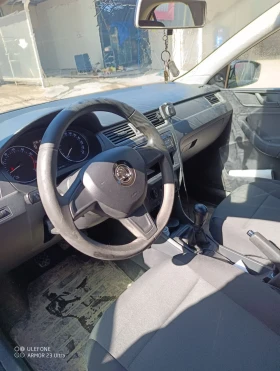 Skoda Rapid - 5000 € / 9779.15 лв. - 14949380 3