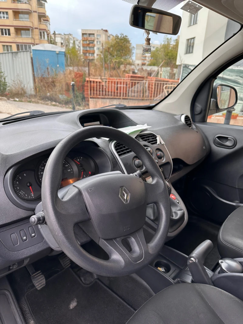 Renault Kangoo, снимка 6 - Автомобили и джипове - 47338724