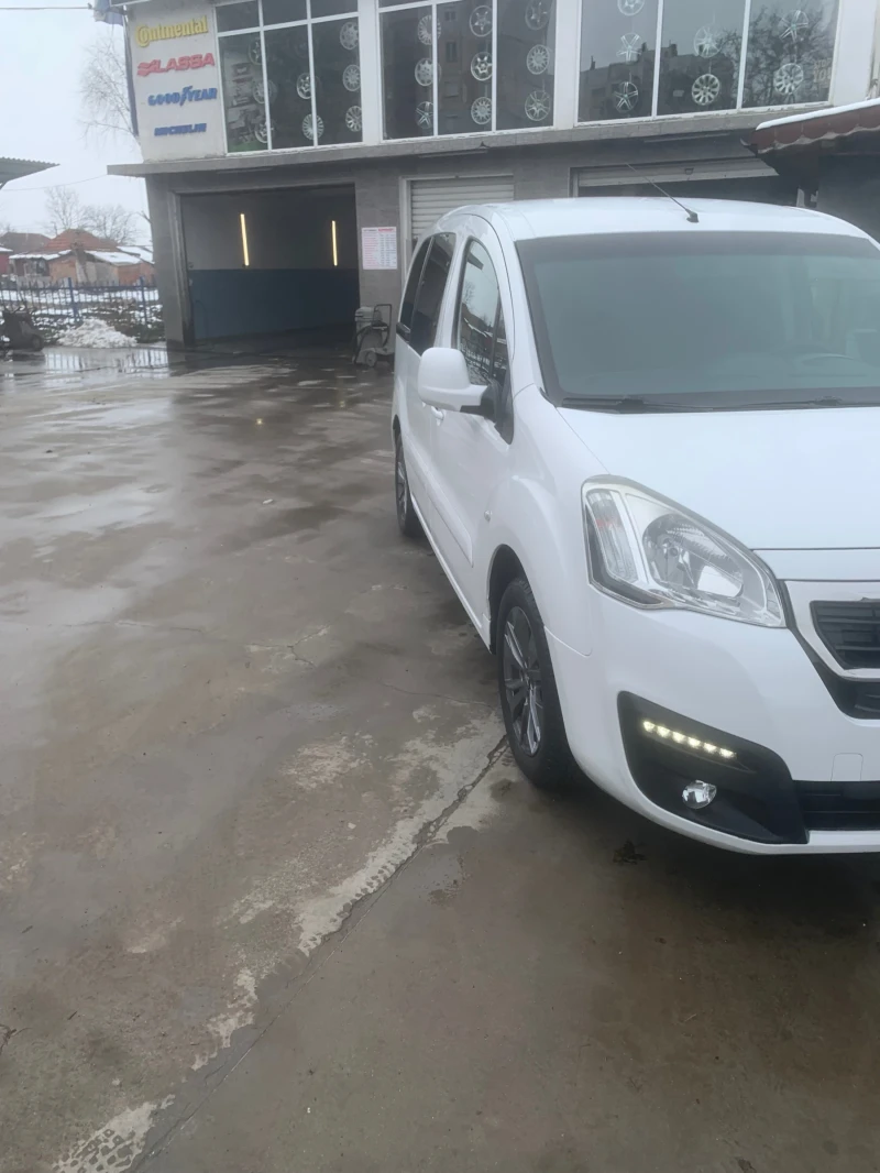 Peugeot Partner 1.6 HDI, снимка 5 - Автомобили и джипове - 48068043