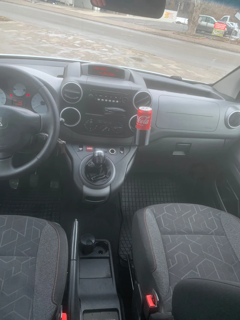 Peugeot Partner 1.6 HDI, снимка 8 - Автомобили и джипове - 48068043