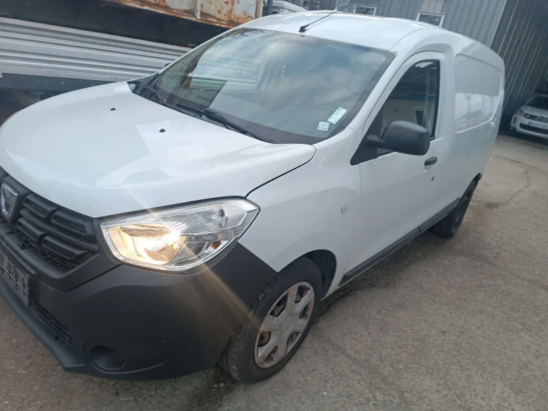 Dacia Dokker 1.6 бензин газ, снимка 2 - Автомобили и джипове - 48605060