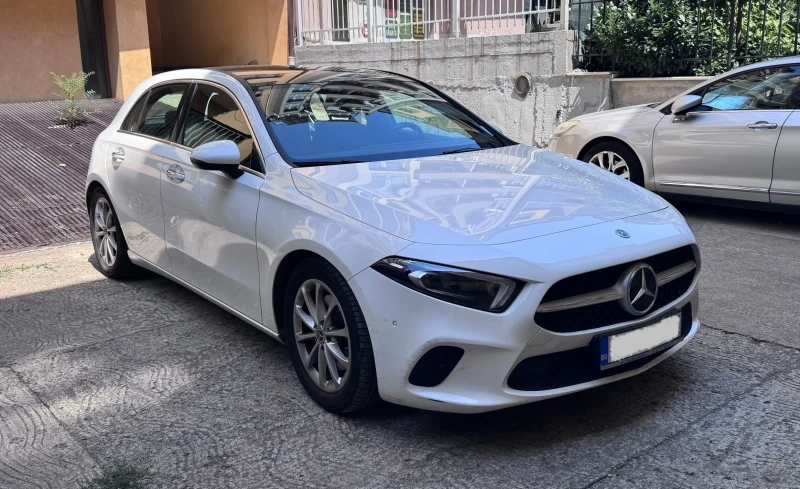 Mercedes-Benz A 220 4Matic Progressive Line , снимка 2 - Автомобили и джипове - 52513033