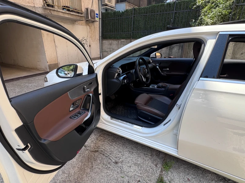 Mercedes-Benz A 220 4Matic Progressive Line , снимка 12 - Автомобили и джипове - 52513033