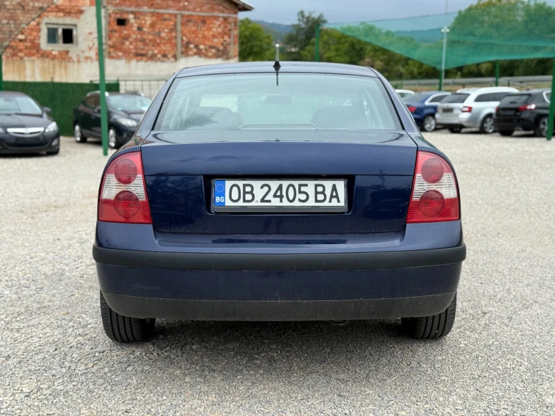 VW Passat 1.8T, снимка 4 - Автомобили и джипове - 51504772