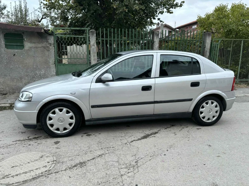Opel Astra 2.0DTI КАТО НОВА, снимка 15 - Автомобили и джипове - 52318930
