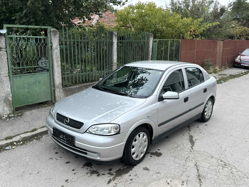 Opel Astra 2.0DTI КАТО НОВА