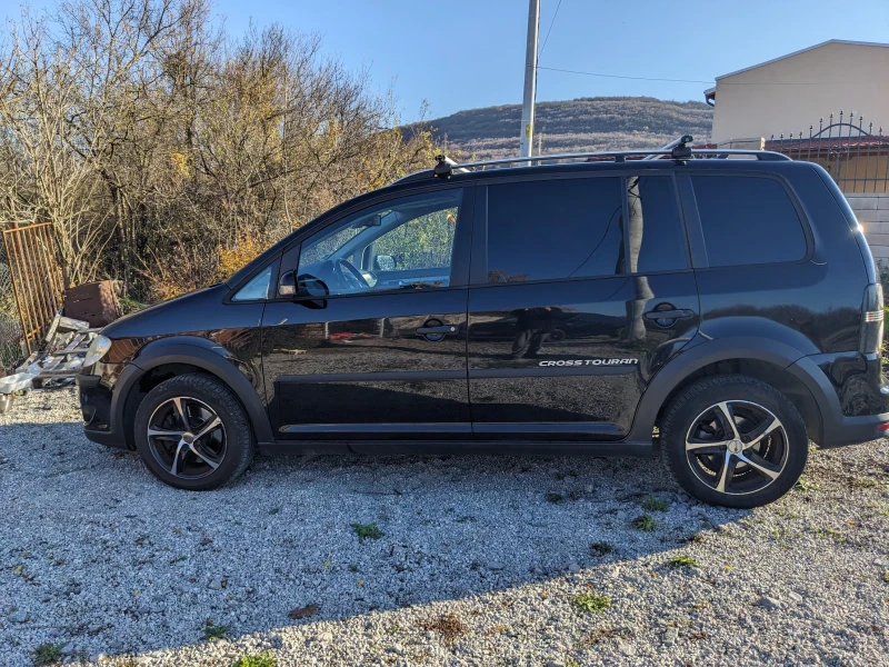 VW Touran cross, снимка 5 - Автомобили и джипове - 52618246