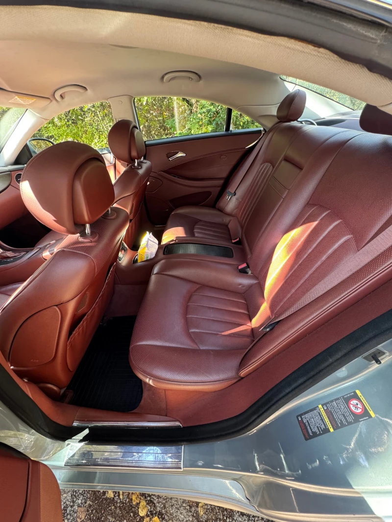 Mercedes-Benz CLS 320, снимка 9 - Автомобили и джипове - 52629157