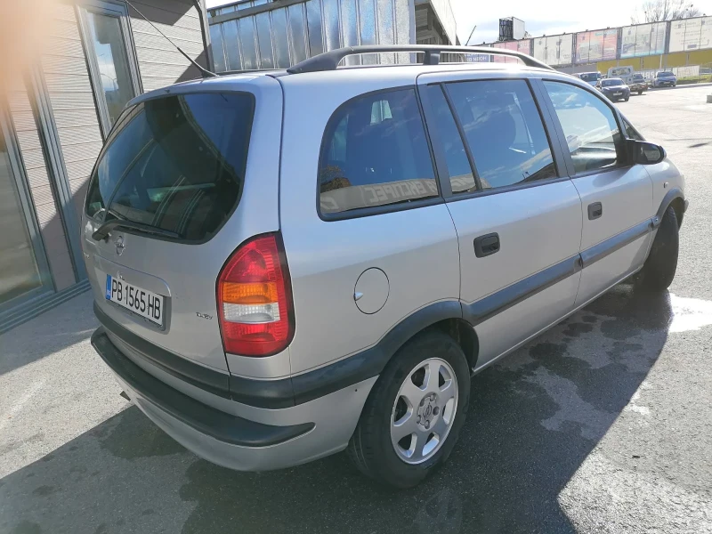 Opel Zafira, снимка 5 - Автомобили и джипове - 52829796
