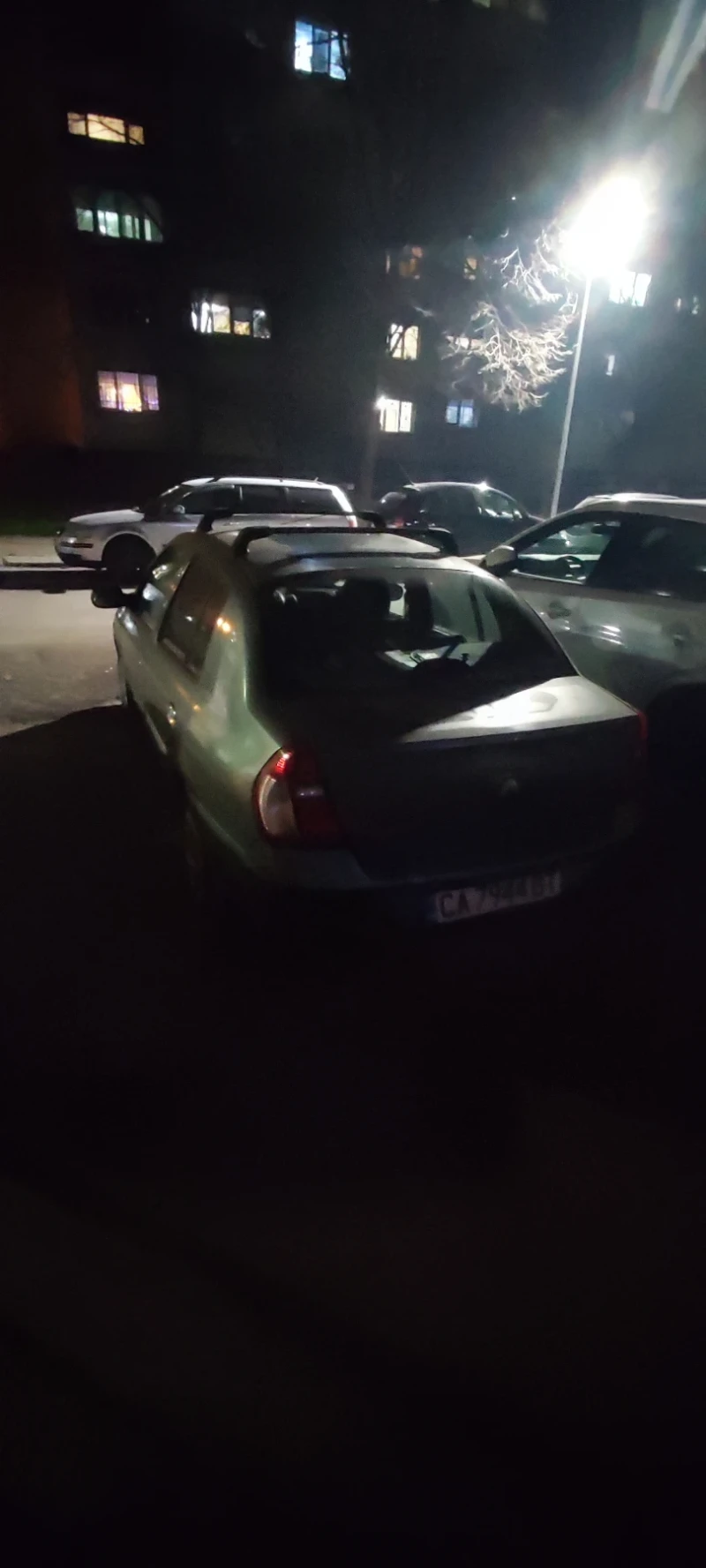 Renault Symbol 1.4 75 кс., снимка 3 - Автомобили и джипове - 52877589