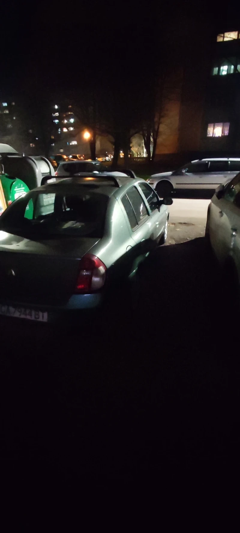 Renault Symbol 1.4 75 кс., снимка 4 - Автомобили и джипове - 52877589