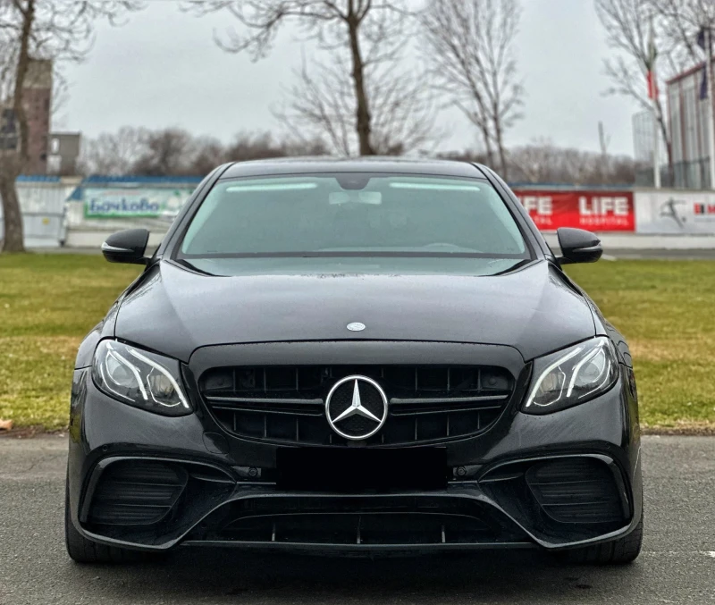 Mercedes-Benz E 220 d E63 ///AMG Optic * * DIGITAL* * , снимка 2 - Автомобили и джипове - 53217108