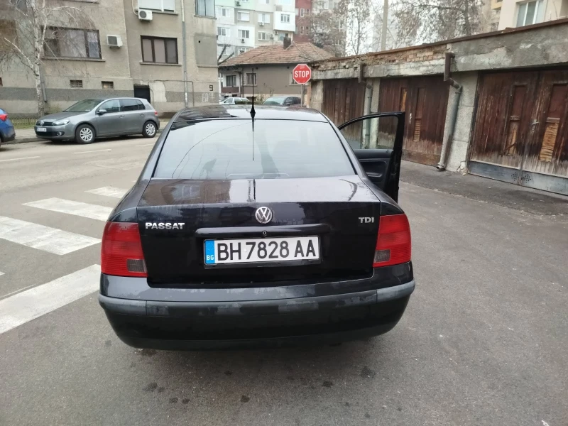 VW Passat 1.9 TDI, снимка 11 - Автомобили и джипове - 53236786
