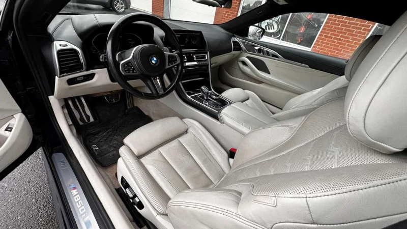 BMW 850 * xDrive* Tanzanite blue* Crystal* Heads up* Distr, снимка 5 - Автомобили и джипове - 53508026