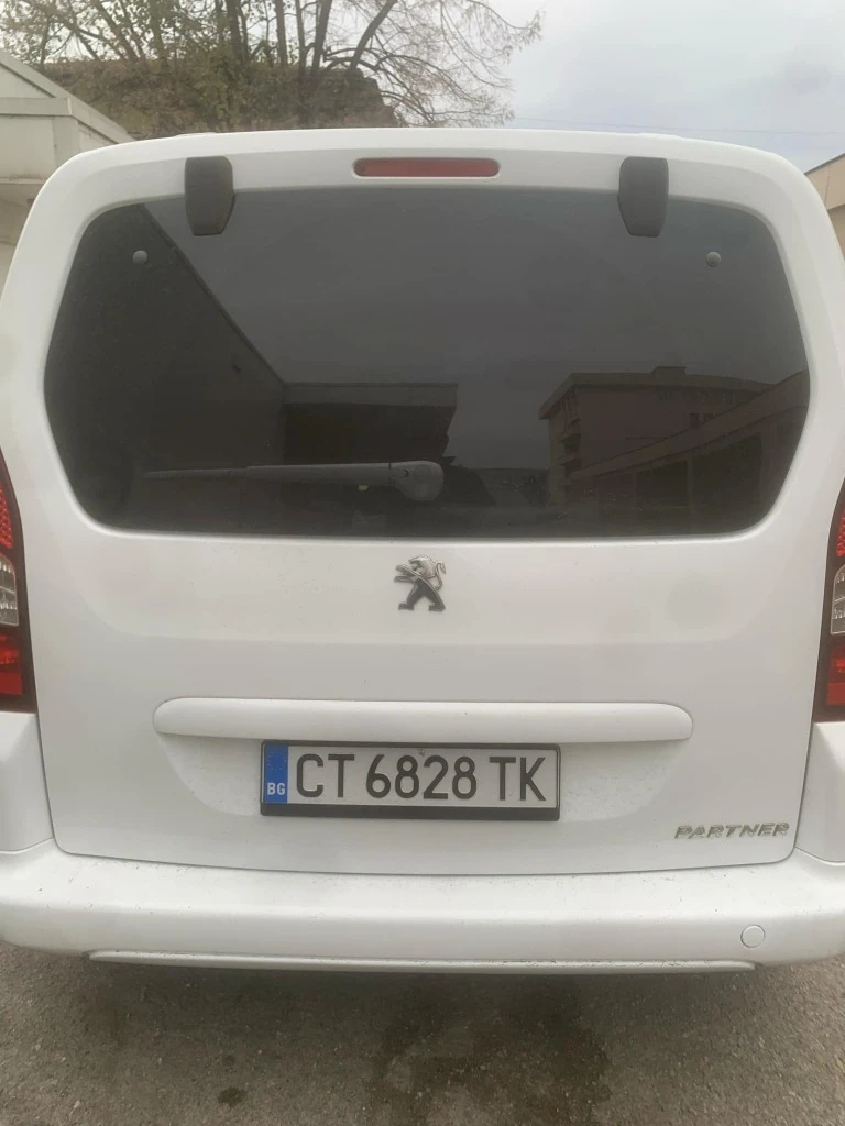 Peugeot Partner 1.6 HDI, снимка 12 - Автомобили и джипове - 48068043