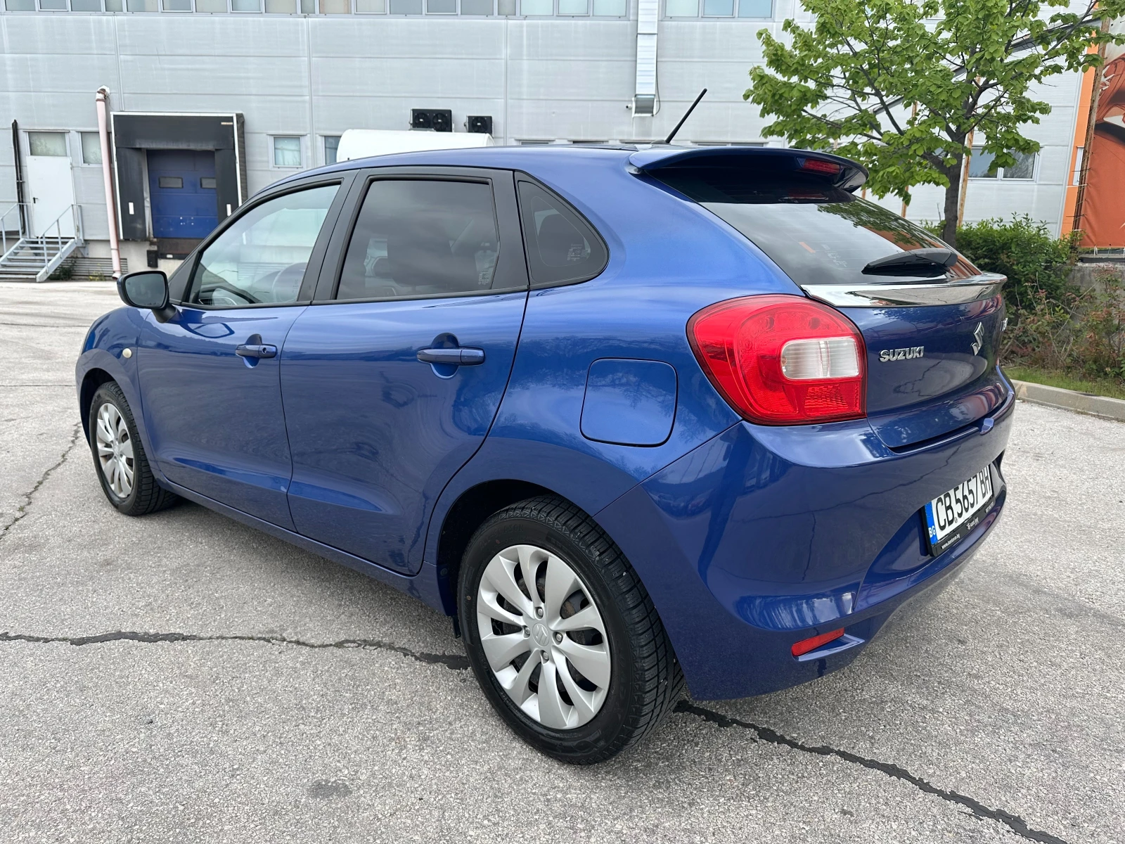 Suzuki Baleno 1.2i 90 к.с. - изображение 3