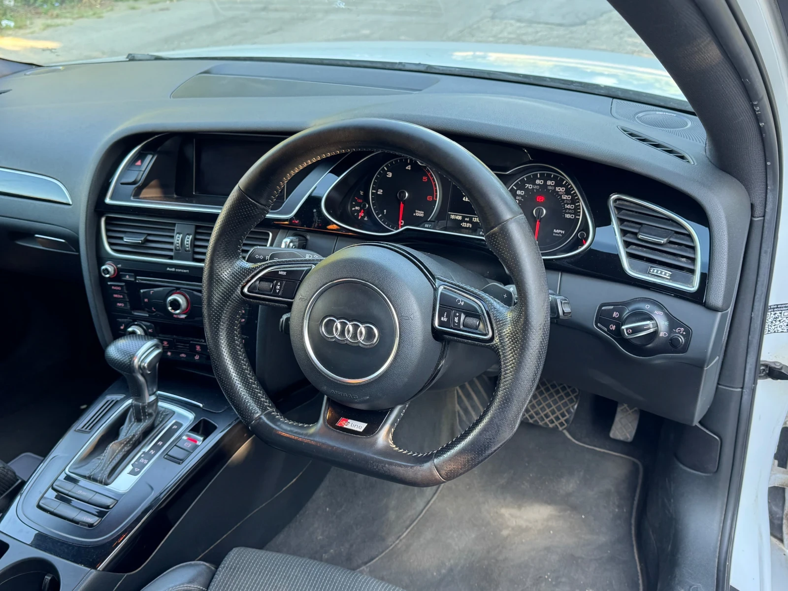 Audi A4 2.0 TDI CGL 177hp автомат 4х4 - изображение 5