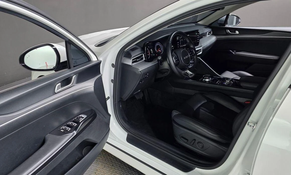 Kia K5 | Mobile.bg   11