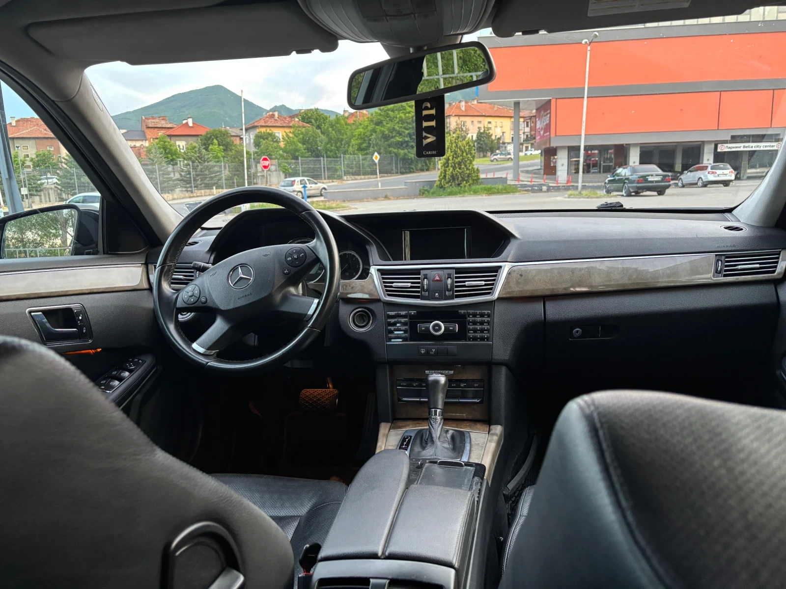 Mercedes-Benz E 250  - изображение 10
