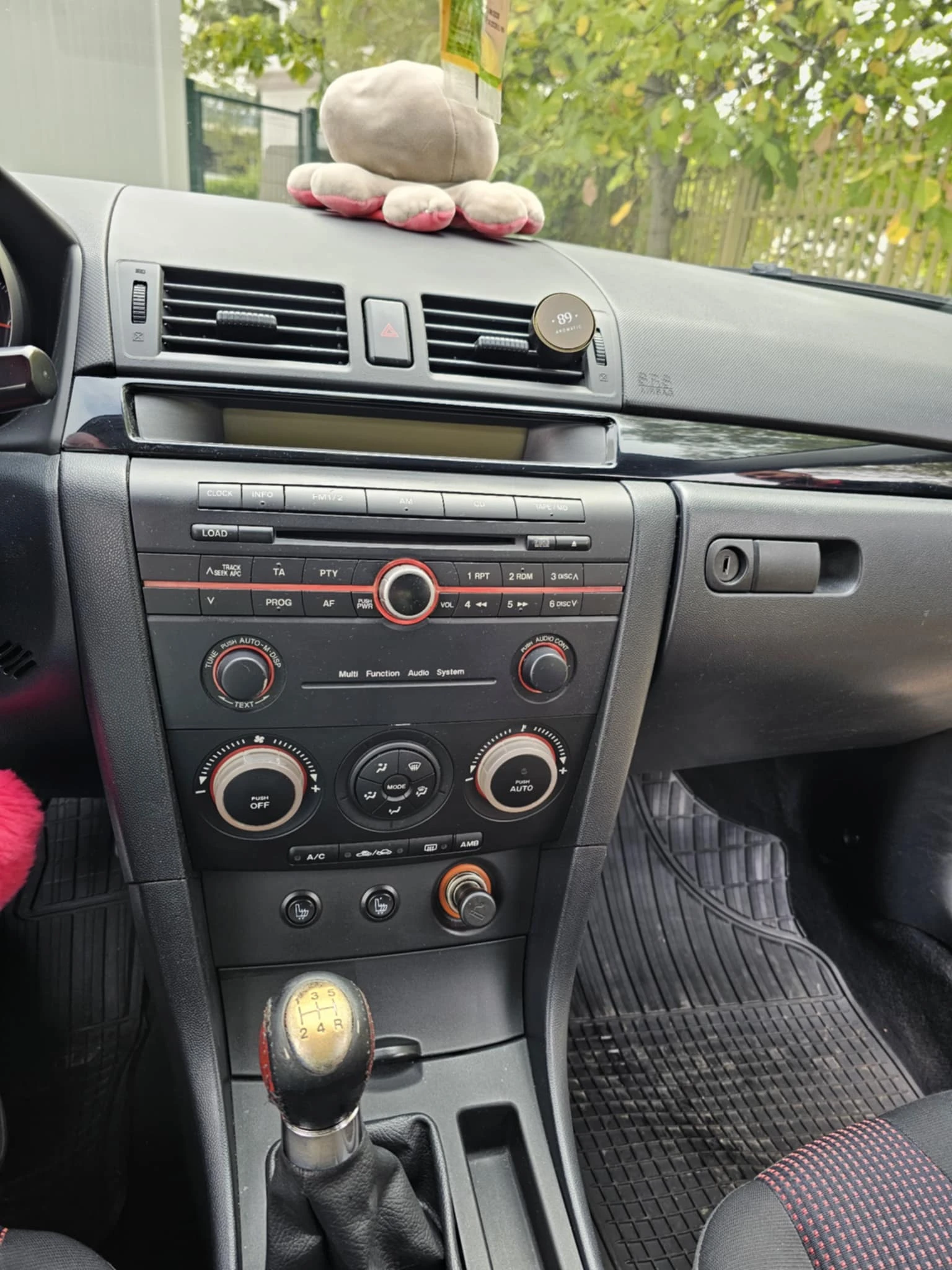 Mazda 3 | Mobile.bg   13