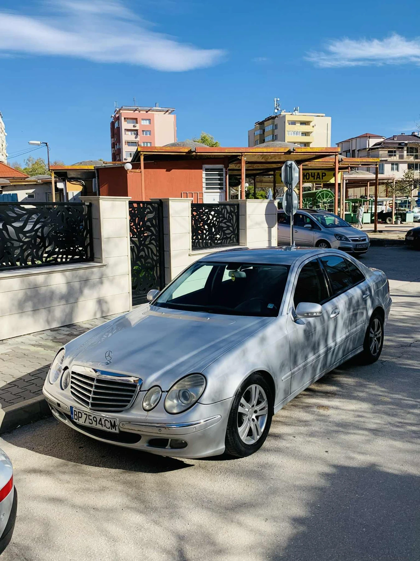 Mercedes-Benz E 220  - изображение 6