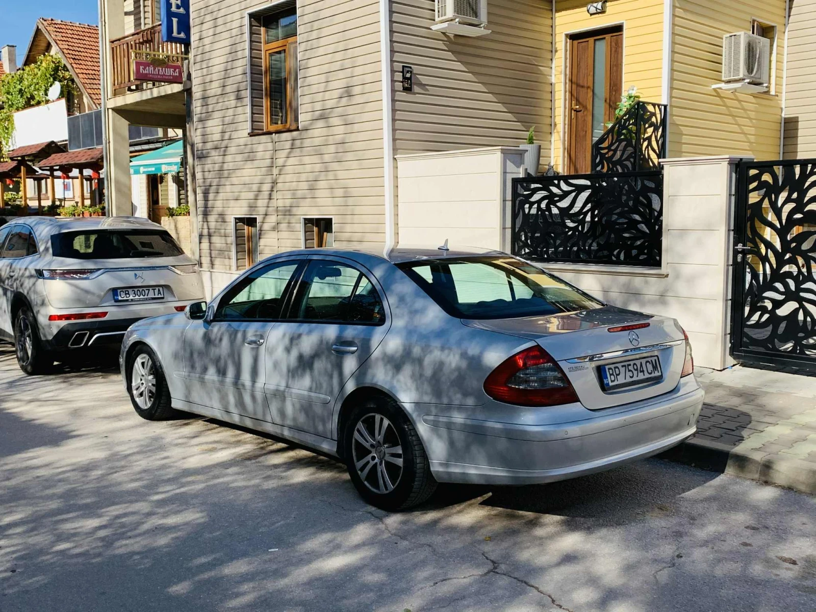 Mercedes-Benz E 220  - изображение 7