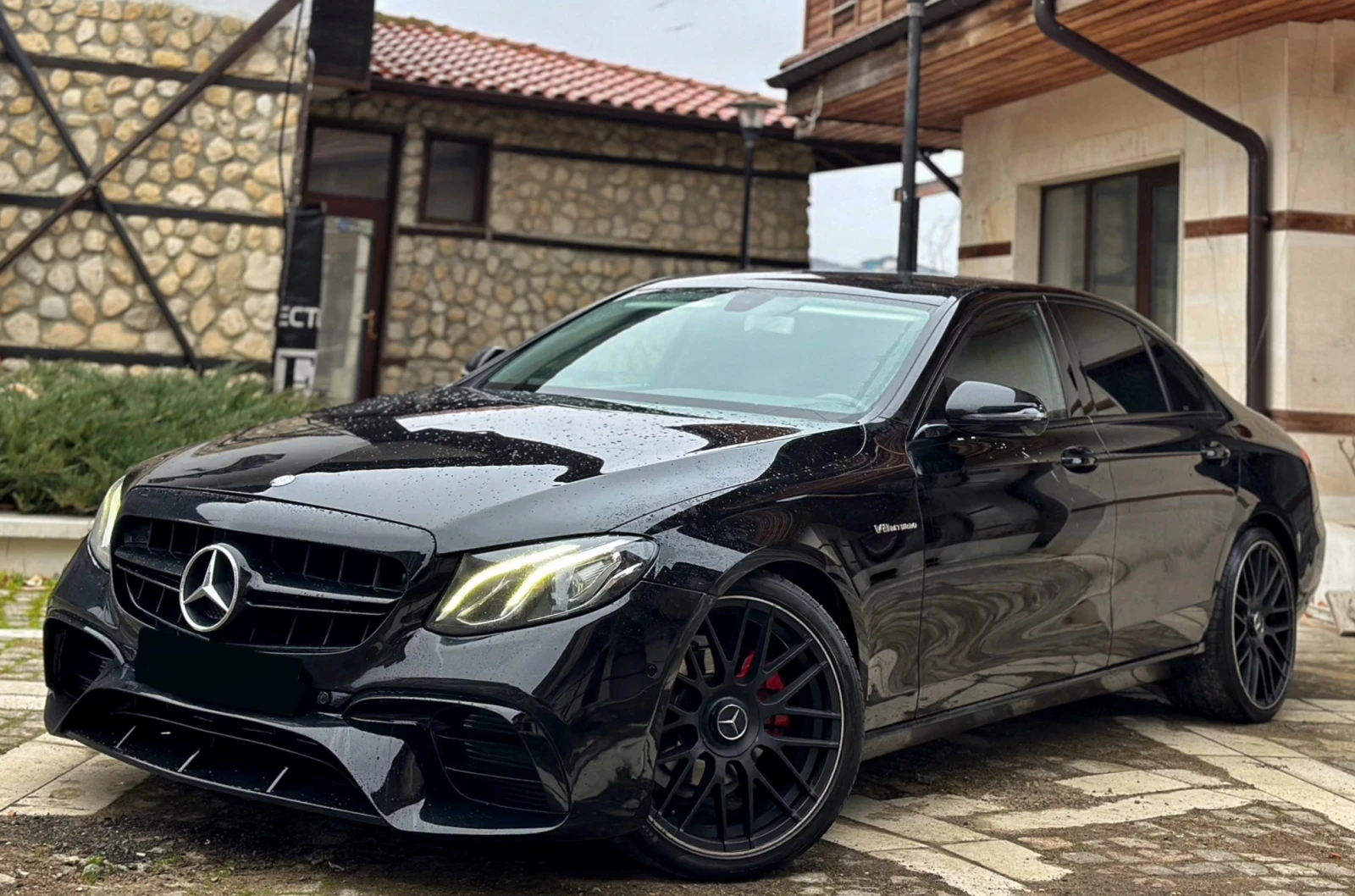 Mercedes-Benz E 220 d E63 ///AMG Optic * * DIGITAL* * 