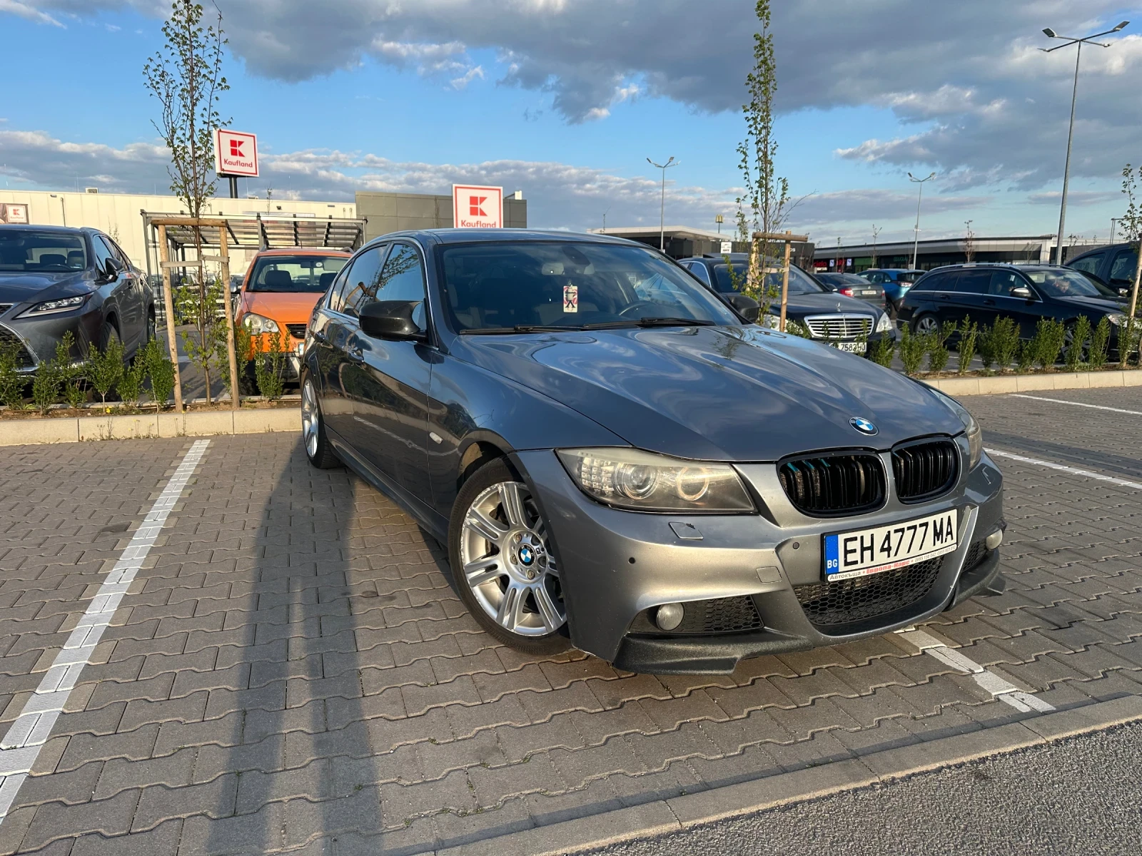 BMW 330