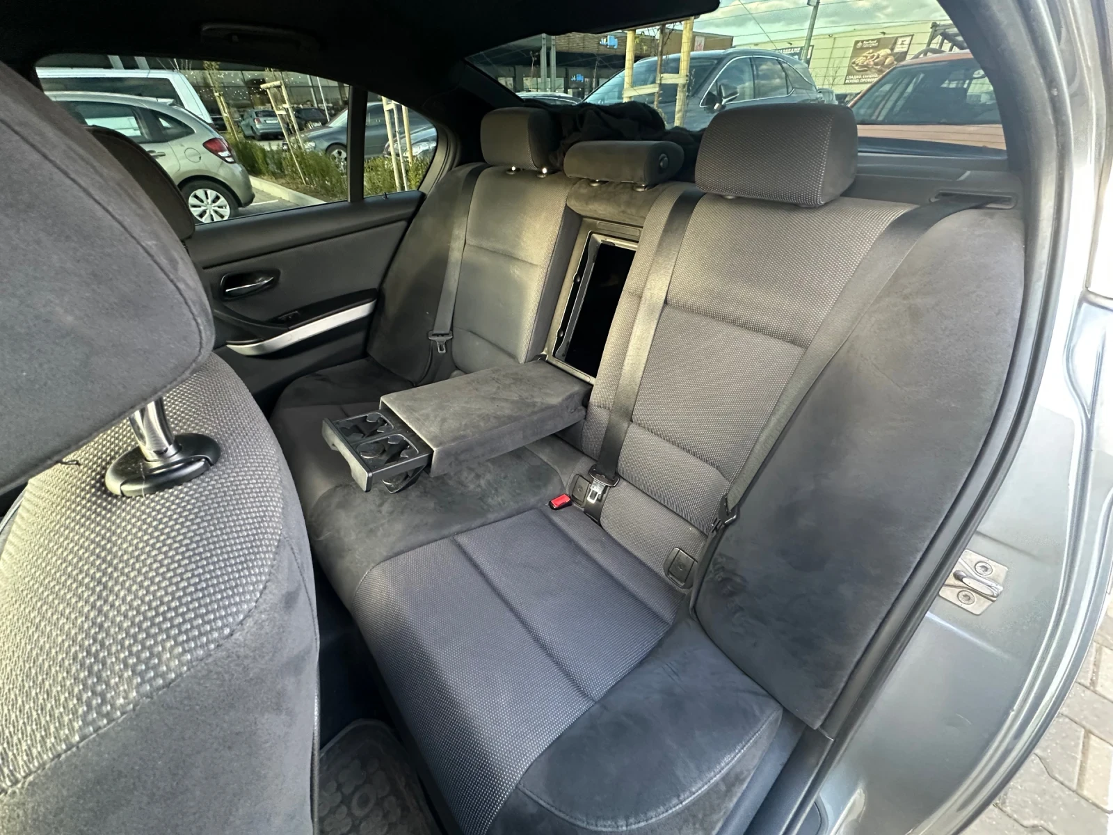 BMW 330, снимка 9 - Автомобили и джипове - 54347612