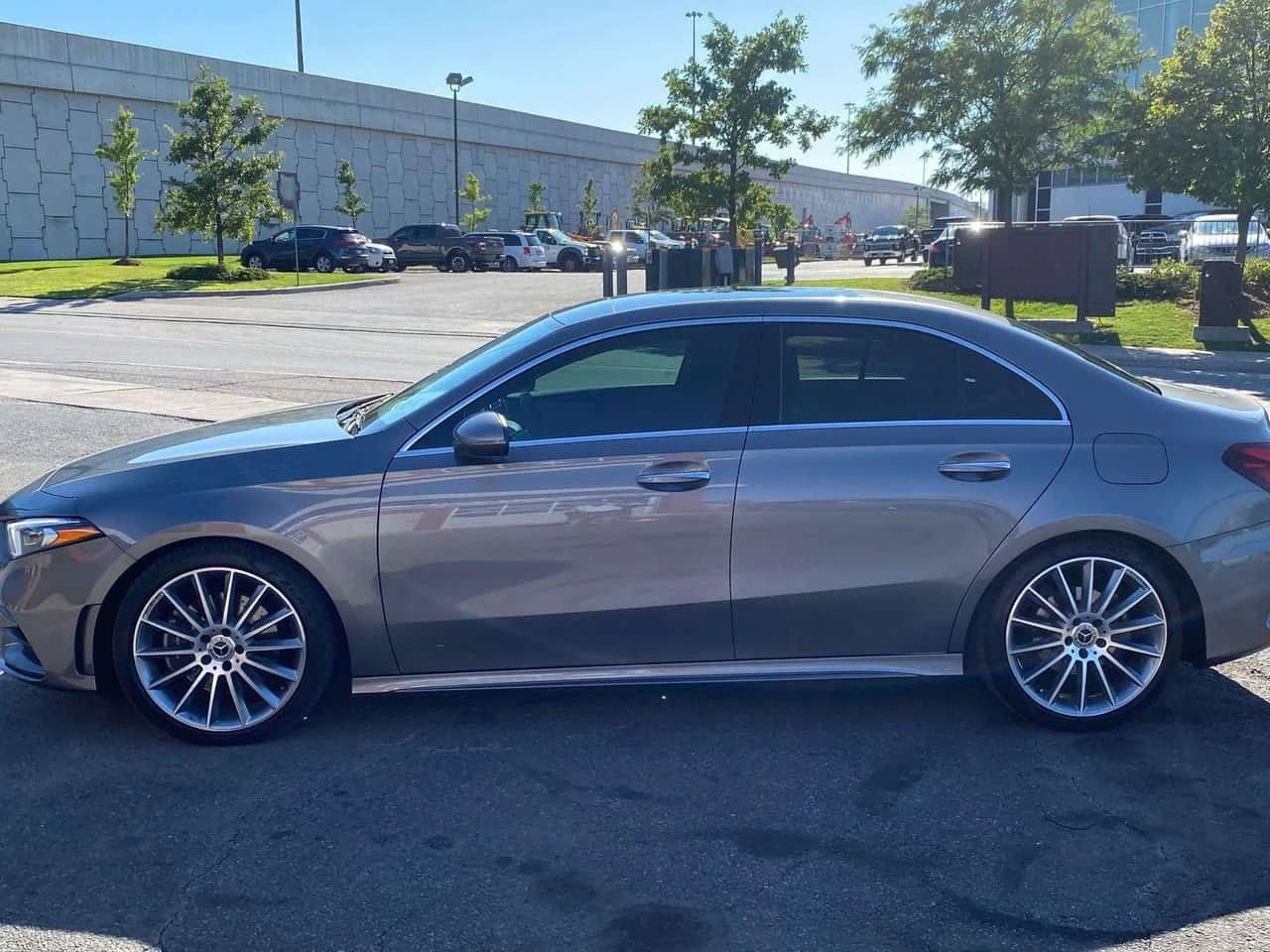 Mercedes-Benz A 220 4MATIC SEDAN CARFAX, снимка 6 - Автомобили и джипове - 54439550