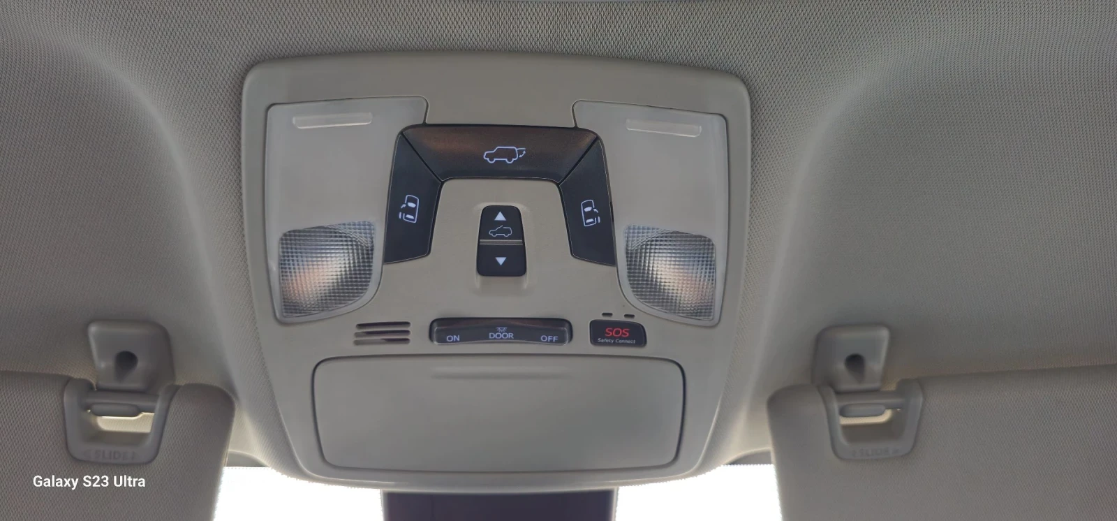 Toyota Sienna, снимка 14 - Автомобили и джипове - 54784915