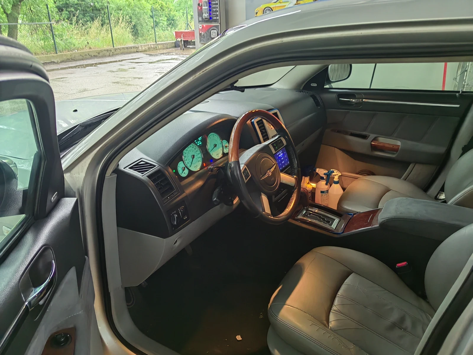 Chrysler 300c, снимка 8 - Автомобили и джипове - 54912990