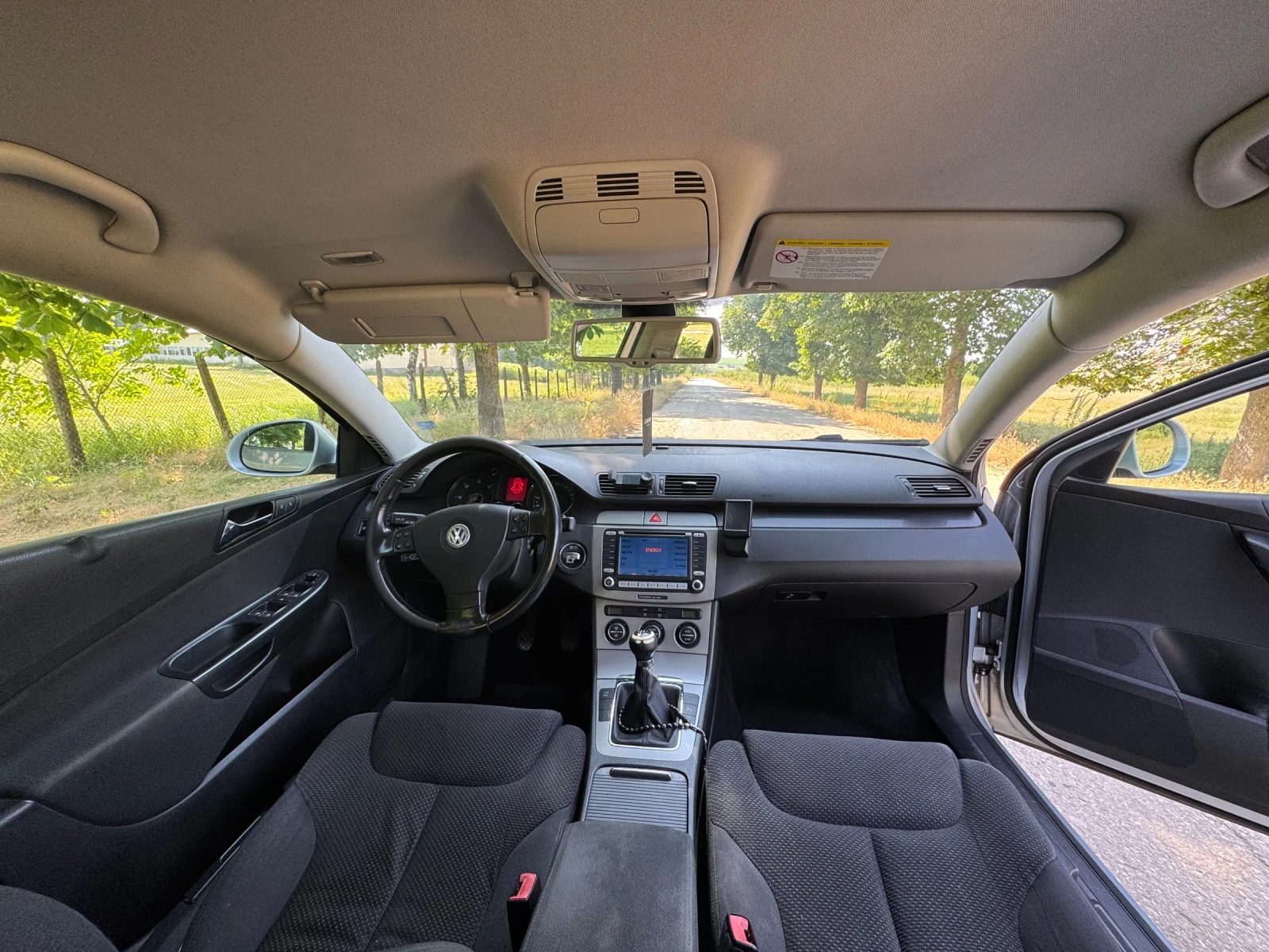 VW Passat, снимка 5 - Автомобили и джипове - 55097776