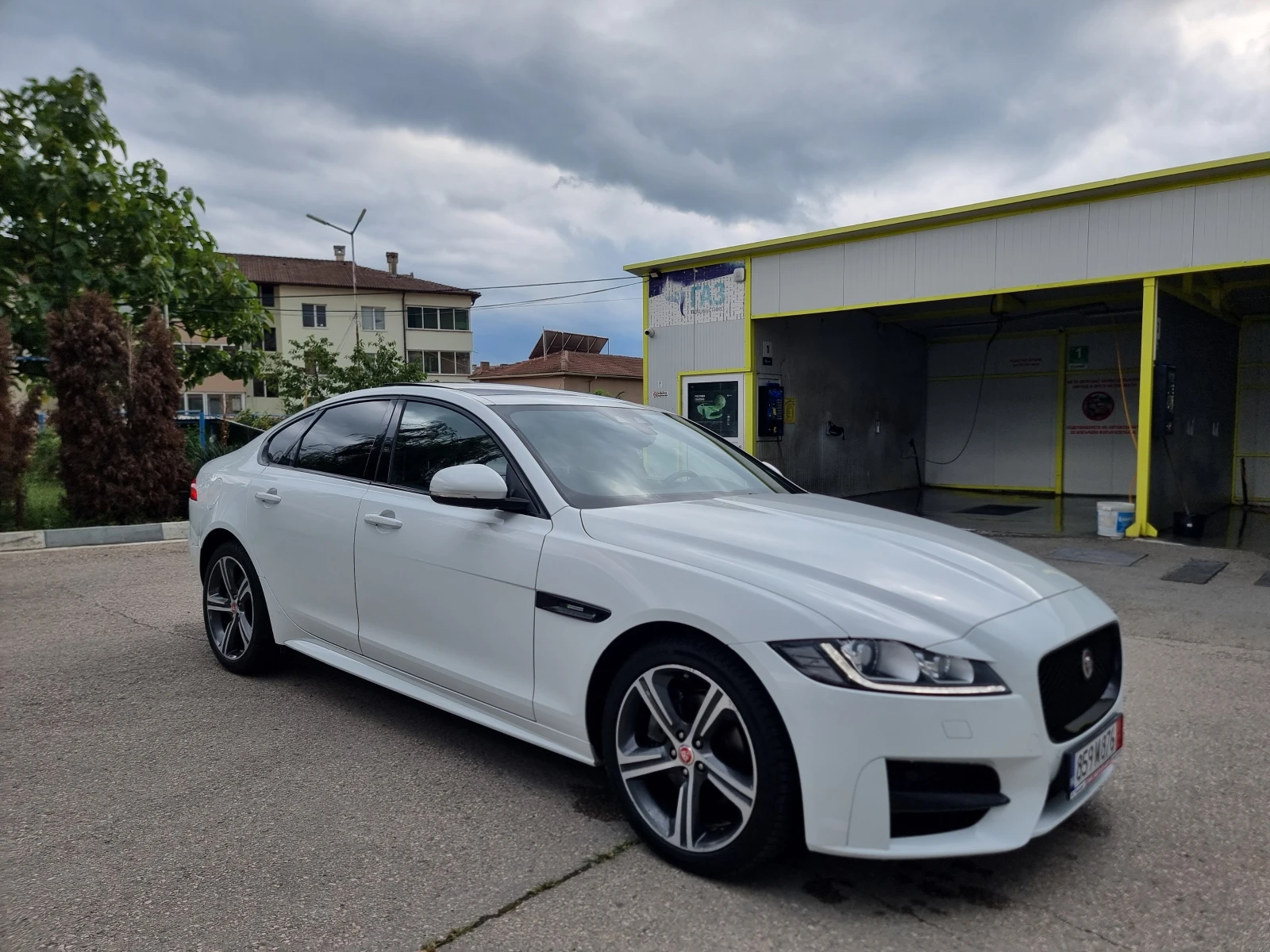 Jaguar Xf R-SPORT* 4X4* FULL, снимка 4 - Автомобили и джипове - 55849267