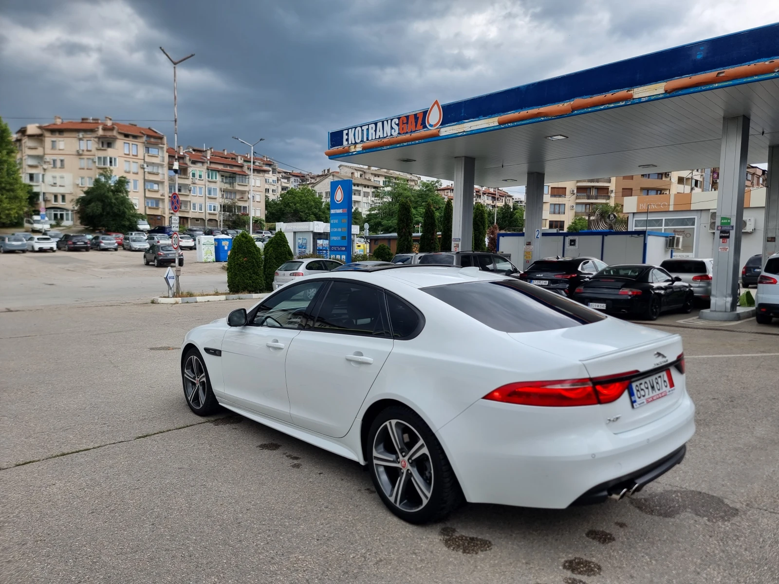 Jaguar Xf R-SPORT* 4X4* FULL, снимка 8 - Автомобили и джипове - 55849267