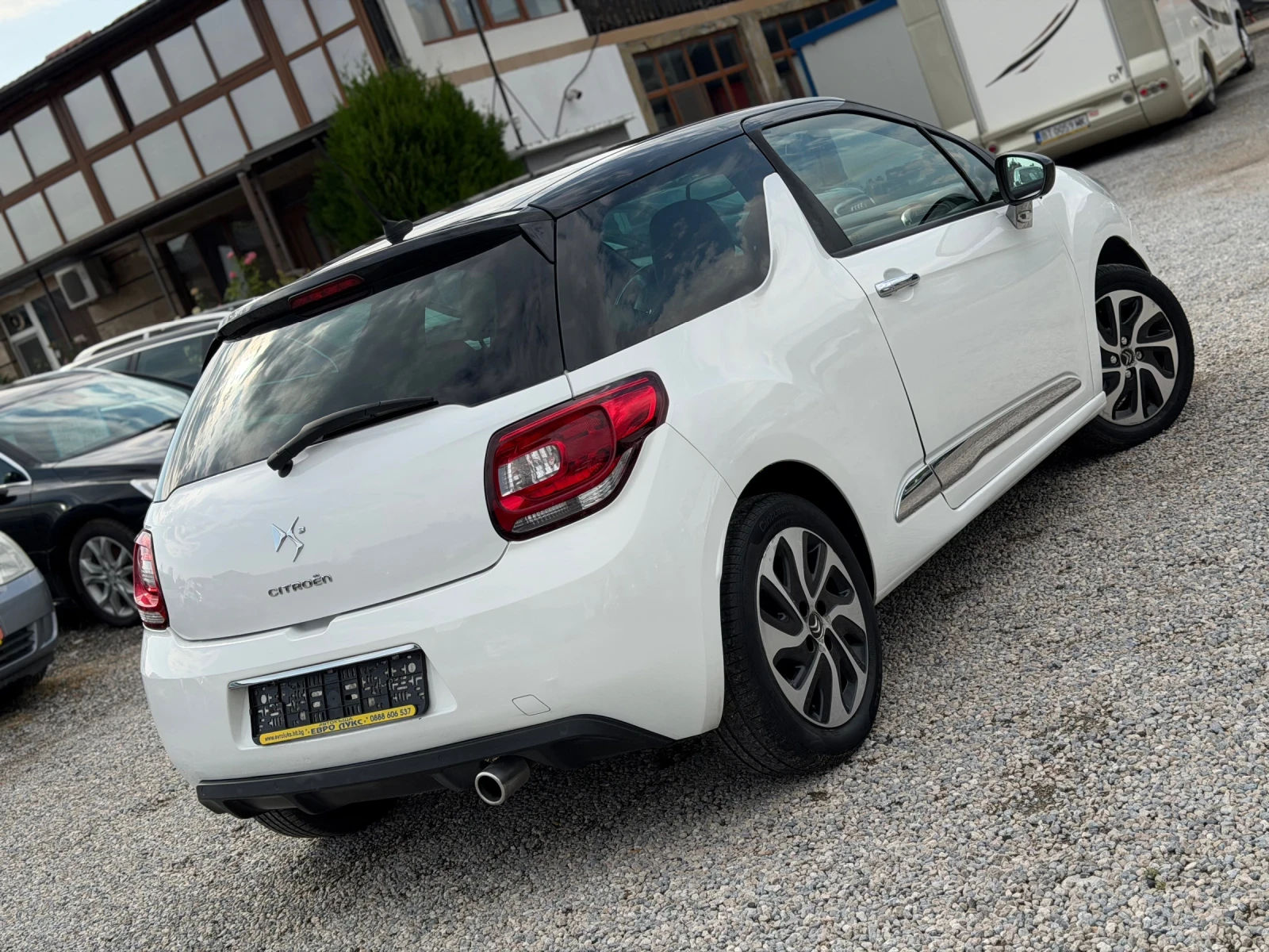 Citroen DS3 1.6HDI 90кс АВТОМАТ НАВИ КОЖА ПОДГРЕВ Hi-FI FULL, снимка 6 - Автомобили и джипове - 55441432