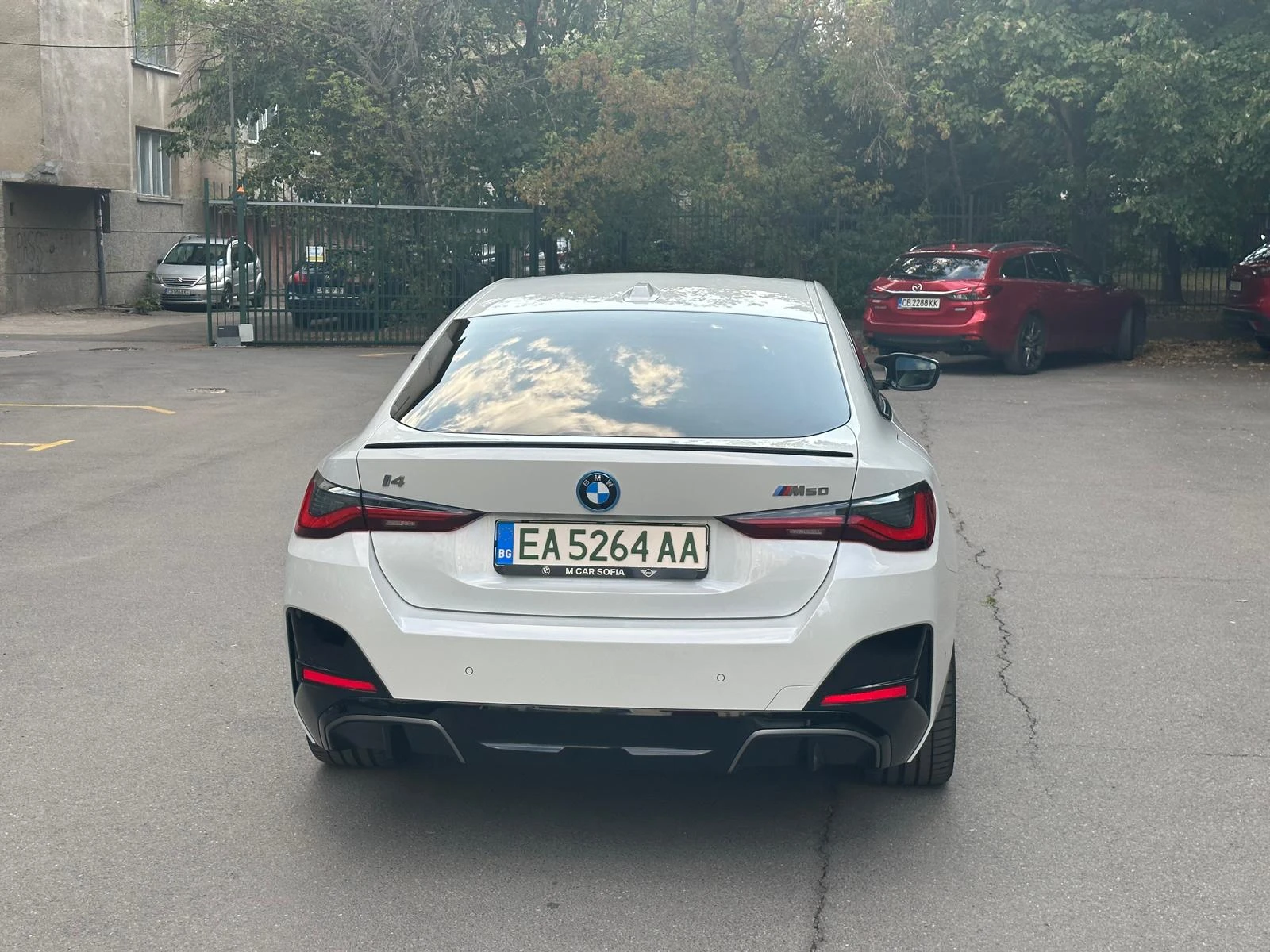 BMW i4 M50 Drive, снимка 5 - Автомобили и джипове - 55715283
