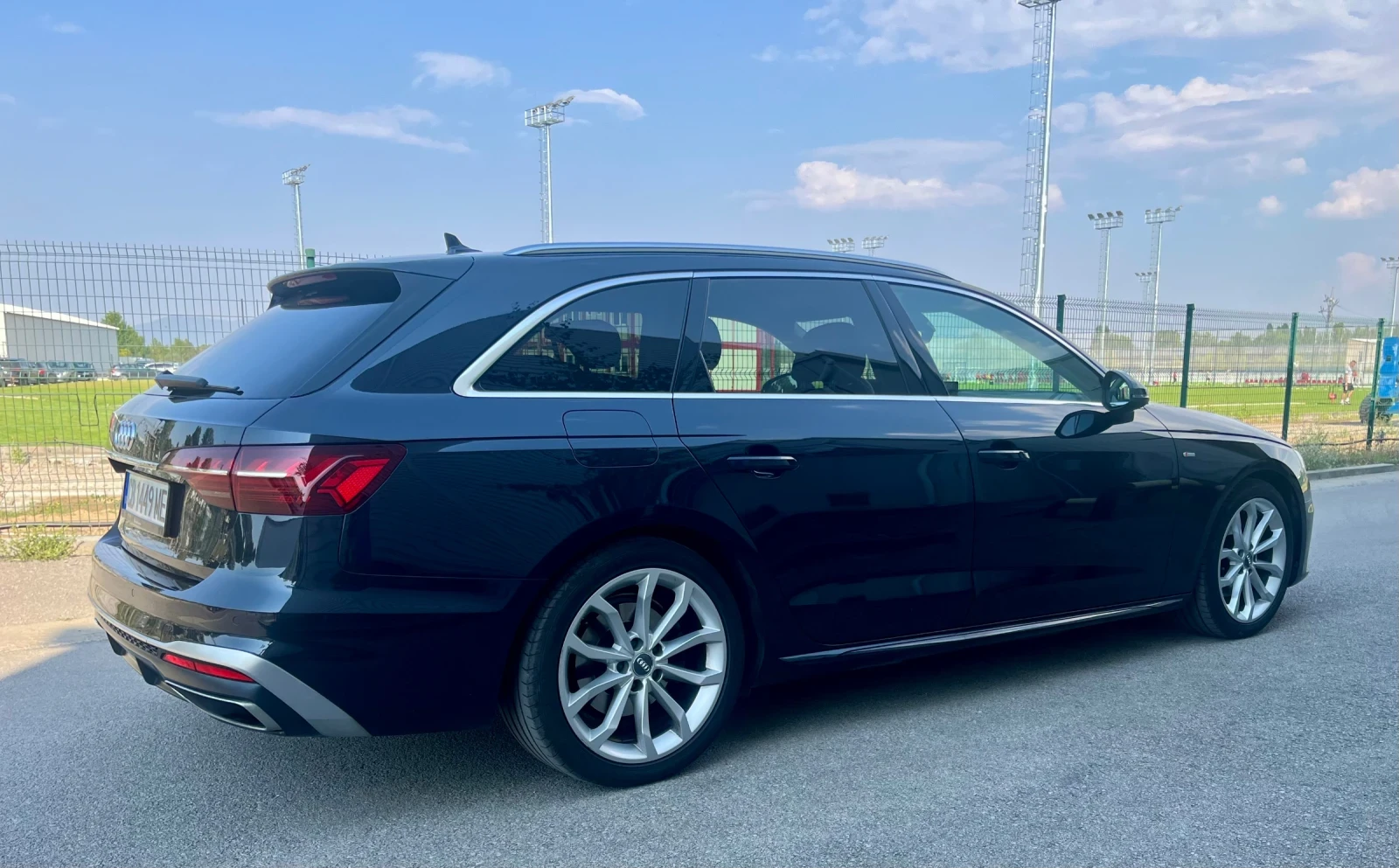 Audi A4 2.0 TFSI, снимка 2 - Автомобили и джипове - 56076079