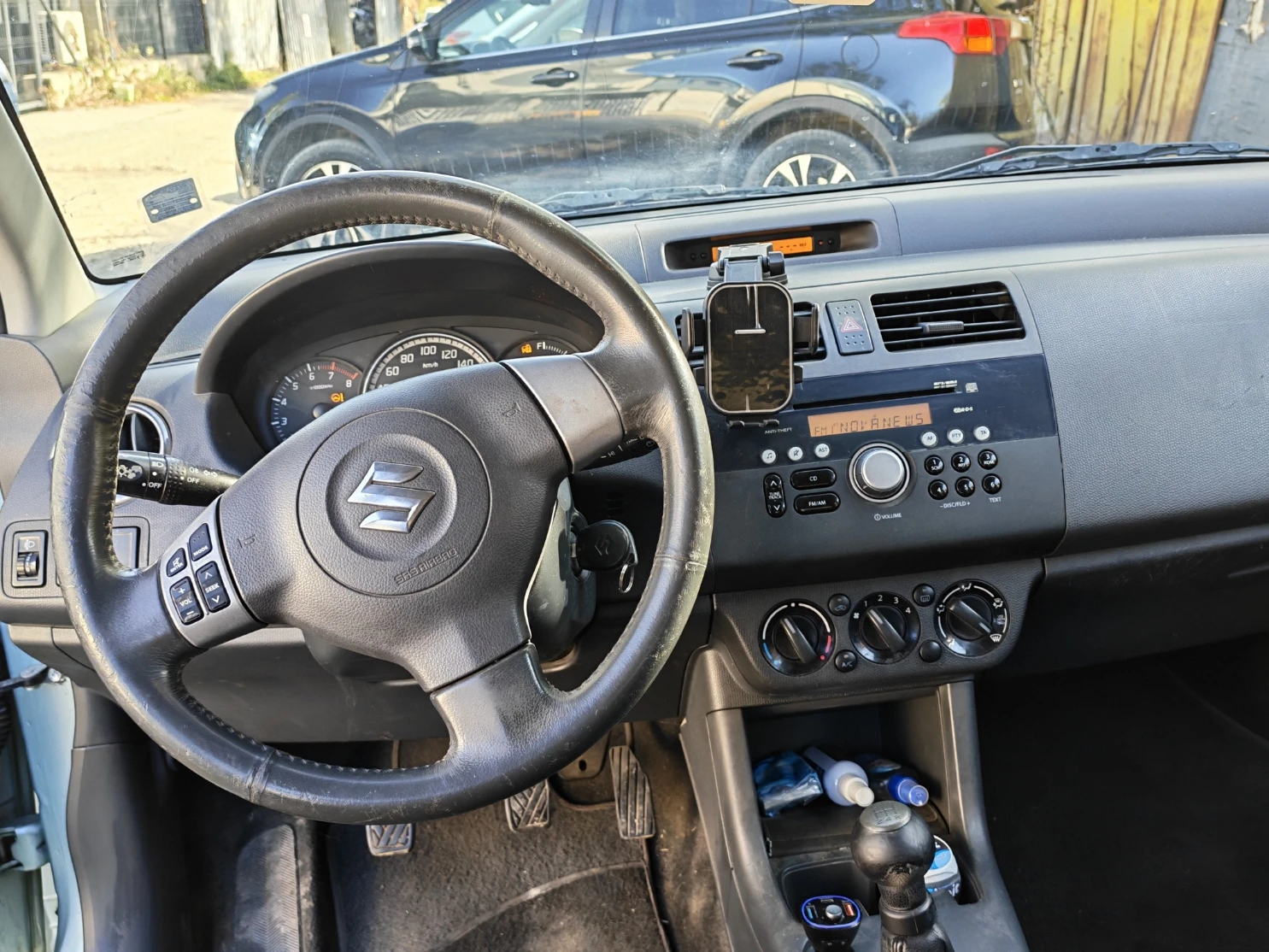 Suzuki Swift 1.3, снимка 9 - Автомобили и джипове - 56653065