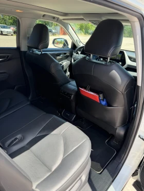 Toyota Highlander 2.5 Hybrid AWD-i Luxury, снимка 13